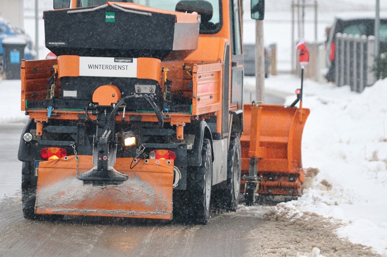 snow plough, snow, road-5895336.jpg